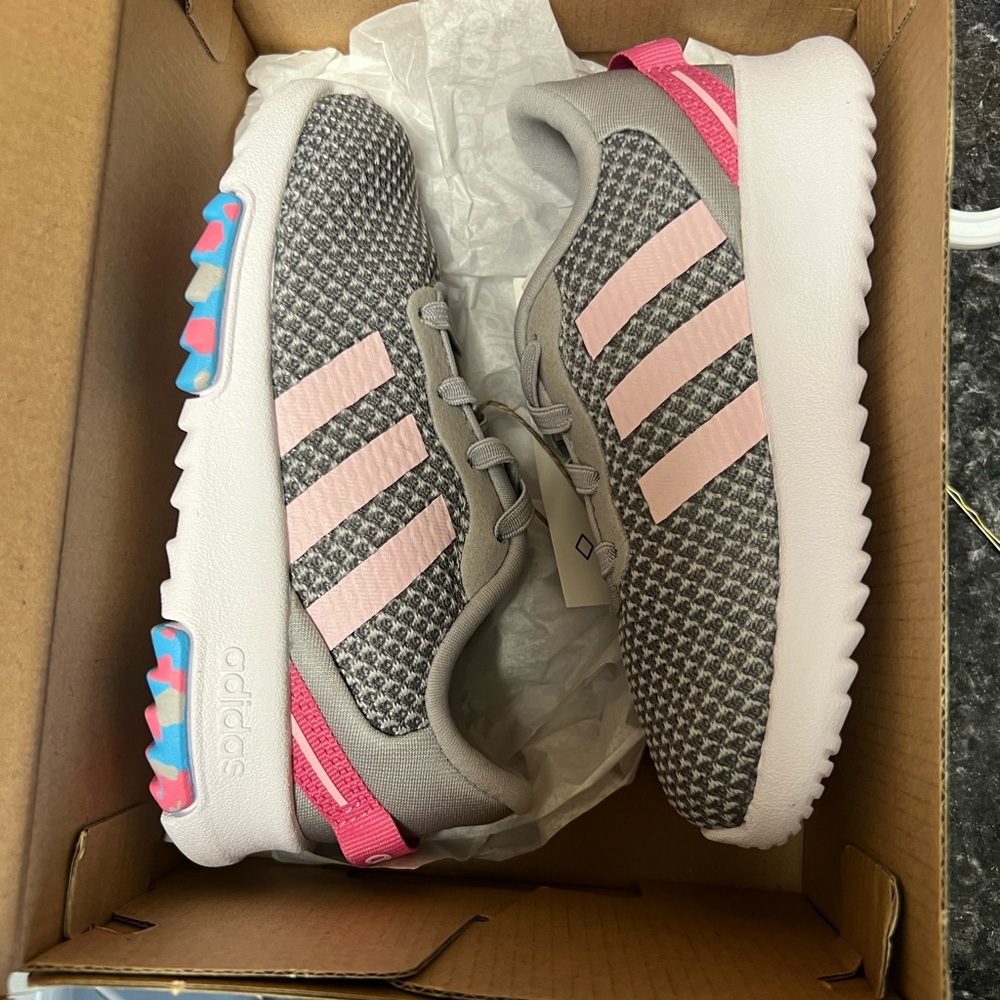 Toddler Adidas shoes size 8, NWT